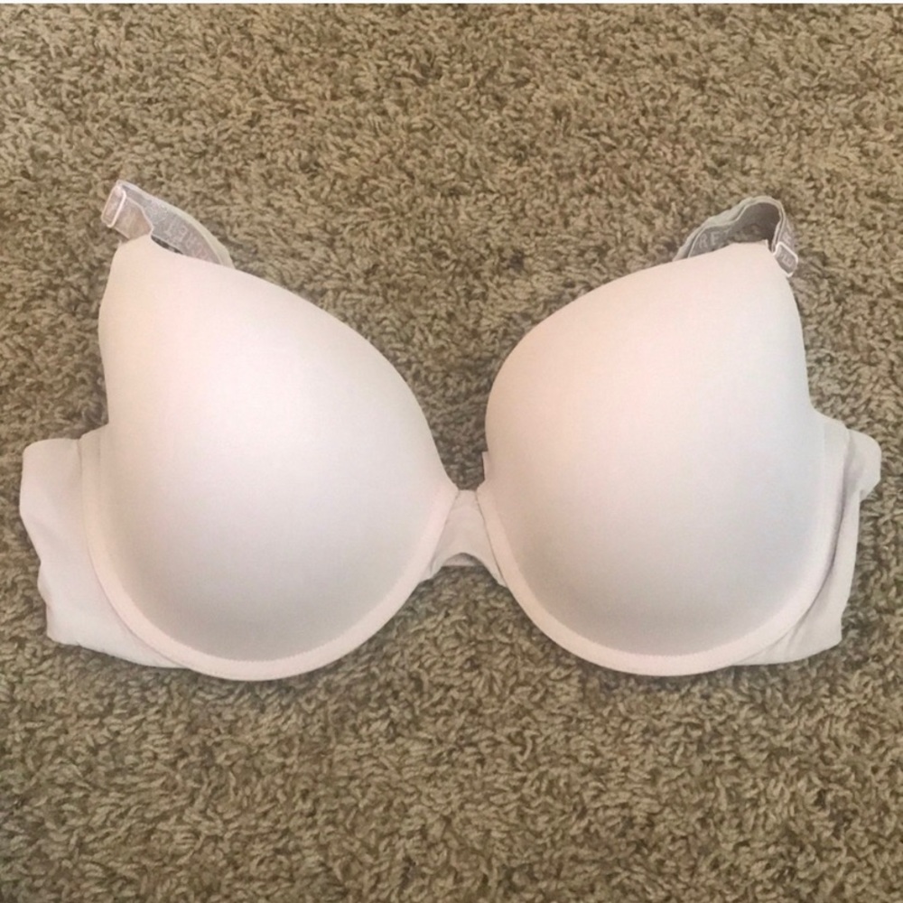 Victoria’s Secret 38D lightly lined Demi bra